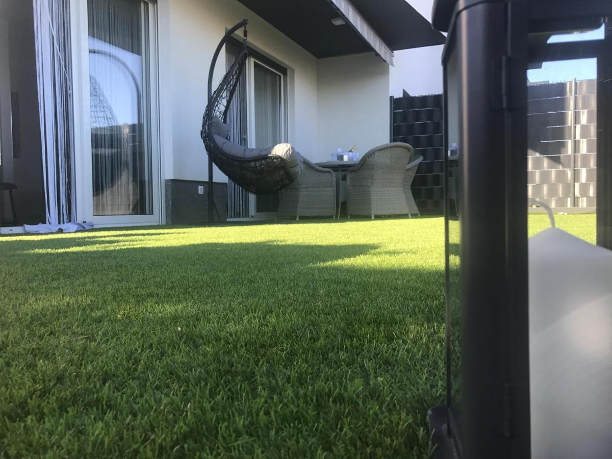 Hedonist-Luxury 2 Bedroom Apartment With Private Hot Tub, Garden And Free Parking Trogir Exteriör bild
