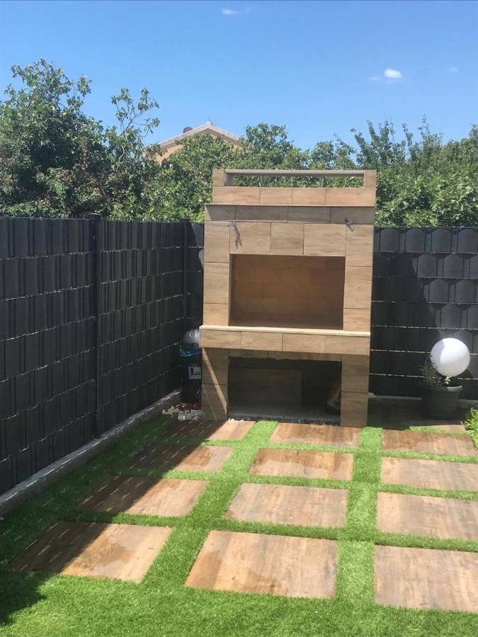 Hedonist-Luxury 2 Bedroom Apartment With Private Hot Tub, Garden And Free Parking Trogir Exteriör bild